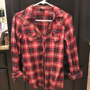 V-Neck Three Quarter sleeve flannel